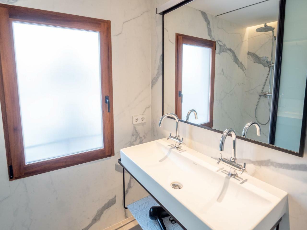Es Palauet Brandnew One Suite Apartment In Ibiza Center Exterior foto
